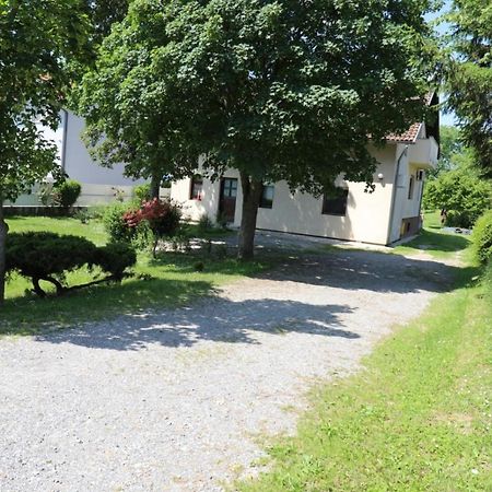 Maple Place Velika Gorica Dış mekan fotoğraf